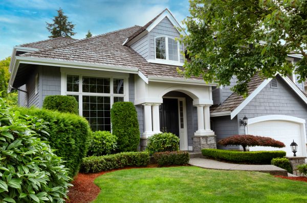 Wood Shake Roof Service in Hamilton